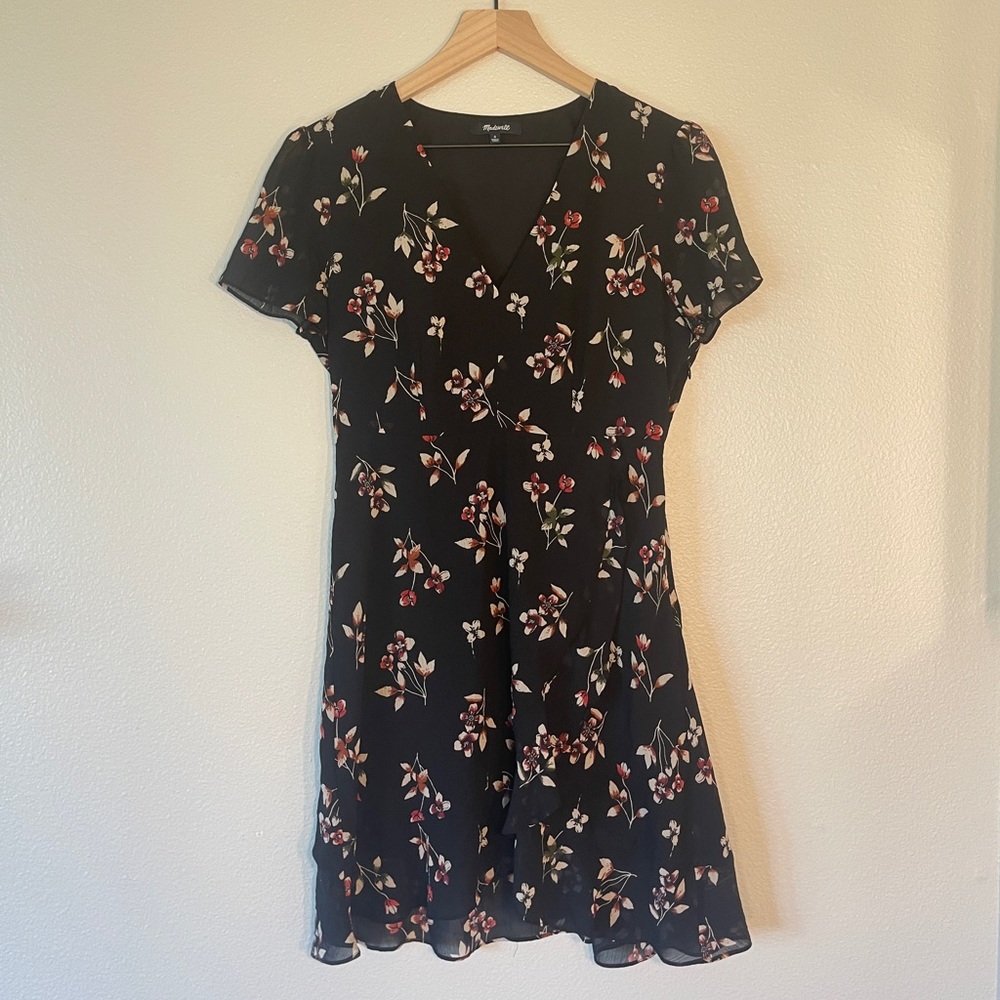 Floral V-Neck Flutter Sleeve Madewell Dress (Size 4)